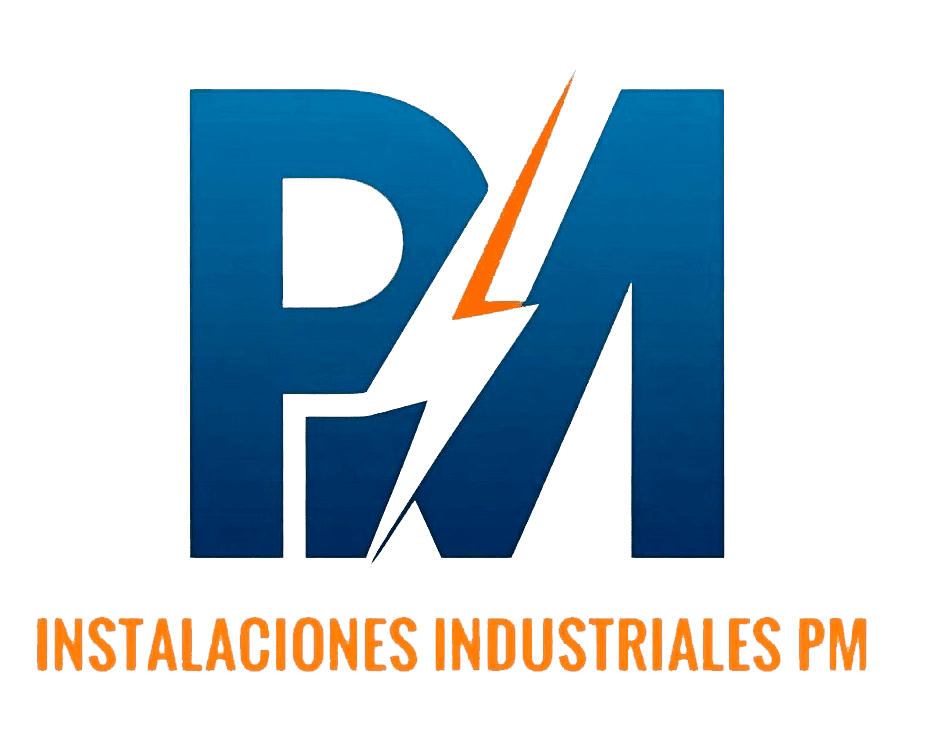 Logotipo con las letras «PM» en azul grande, separadas por un rayo naranja, y debajo el texto «INSTALACIONES INDUSTRIALES PM» en naranja.